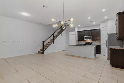 151 SW 127th Terrace #151, Plantation, FL 33325 - Photo 4