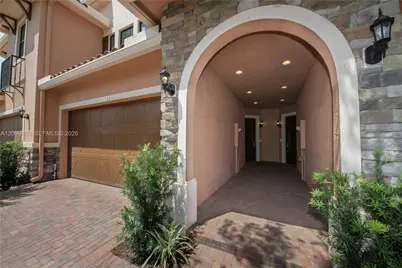 151 SW 127th Terrace #151, Plantation, FL 33325 - Photo 2