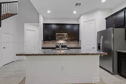 151 SW 127th Terrace #151, Plantation, FL 33325 - Photo 6