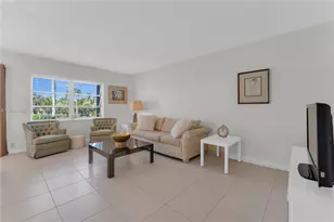200 Diplomat Pkwy, Hallandale Beach, FL 33009 - Photo 14