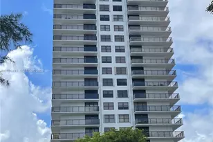 18151 NE 31st Ct, Aventura, FL 33160 - Photo 1