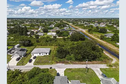 3702 25 St SW, Lehigh Acres, FL 33976 - Photo 2