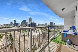 1750 N Bayshore Dr, Miami, FL 33132 - Photo 18