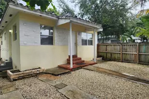61 NE 67th St, Miami, FL 33138 - Photo 4