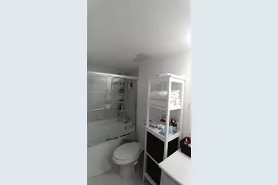 800 Parkview Dr #825, Hallandale Beach, FL 33009 - Photo 14