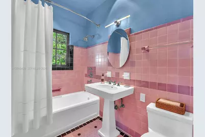 1321 Tyler St, Hollywood, FL 33019 - Photo 56