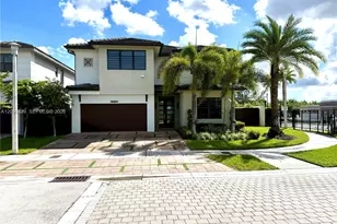 16001 NW 87th Ct, Miami Lakes, FL 33018 - Photo 4