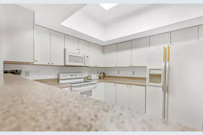 17375 Collins Ave #1005, Sunny Isles Beach, FL 33160 - Photo 6
