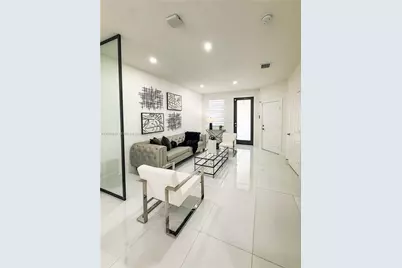 3418 W 108th St, Hialeah, FL 33018 - Photo 2