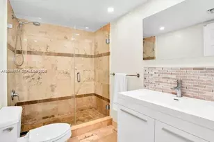 7800 Collins Ave, Miami Beach, FL 33141 - Photo 6