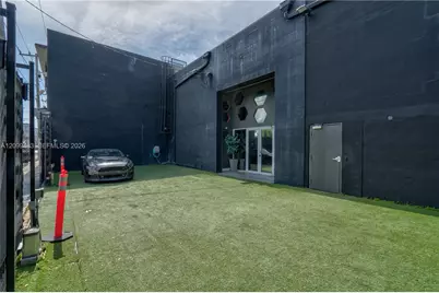 2048 NW Miami Ct, Miami, FL 33127 - Photo 4