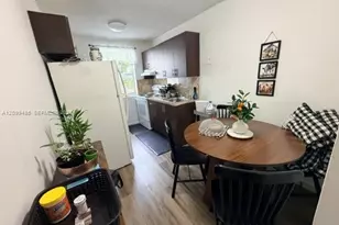 1607 NW 16th Ave, Miami, FL 33125 - Photo 8