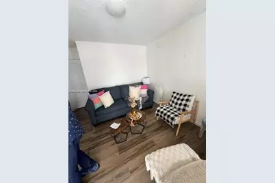 1607 NW 16th Ave #3, Miami, FL 33125 - Photo 2