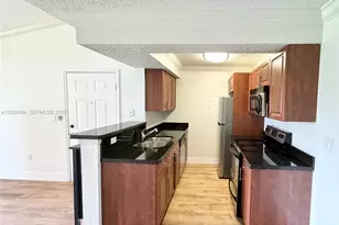 15560 SW 106th Ln, Miami, FL 33196 - Photo 10