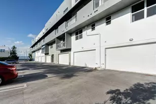 3455 NE 5th Ave, Oakland Park, FL 33334 - Photo 14