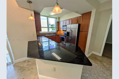 2000 N Bayshore Dr #627, Miami, FL 33137 - Photo 6
