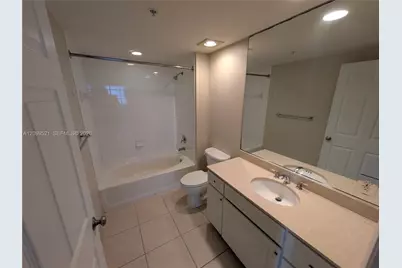 2000 N Bayshore Dr #627, Miami, FL 33137 - Photo 16