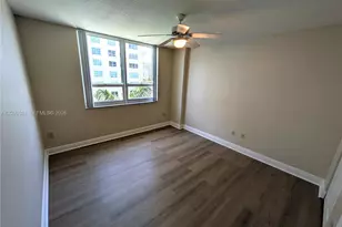2000 N Bayshore Dr, Miami, FL 33137 - Photo 14
