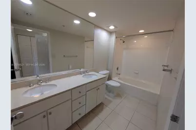 2000 N Bayshore Dr #627, Miami, FL 33137 - Photo 12