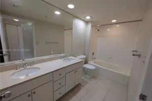 2000 N Bayshore Dr, Miami, FL 33137 - Photo 12
