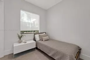 10 Samana Dr, Miami, FL 33133 - Photo 26