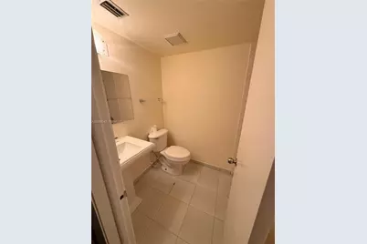 3396 Foxcroft Rd #210, Miramar, FL 33025 - Photo 8