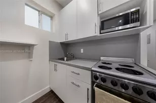 2420 NW 34th St, Miami, FL 33142 - Photo 12