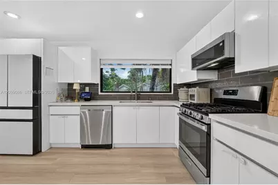 10411 SW 146th Pl, Miami, FL 33186 - Photo 28