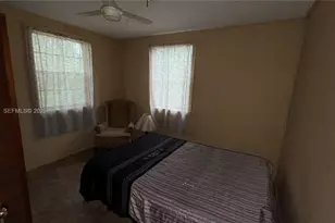 171 NE 9th St, Williston, FL 32696 - Photo 4