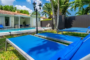 437 NE 107th St, Miami, FL 33161 - Photo 36