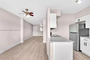 1165 Marseille Dr, Miami Beach, FL 33141 - Photo 6