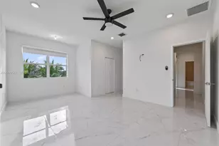 19815 SW 132nd Ct, Miami, FL 33177 - Photo 24