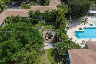 245 NE 53 St, Miami, FL 33137 - Photo 14