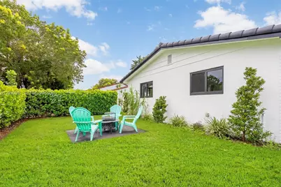 10 NW 100th St, Miami Shores, FL 33150 - Photo 22