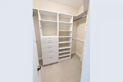 20281 E Country Club Dr #809, Aventura, FL 33180 - Photo 24