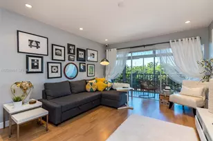 2801 NE 33rd Ct, Fort Lauderdale, FL 33306 - Photo 2