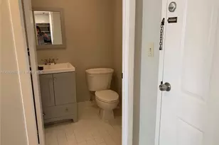 540 Brickell Key Dr, Miami, FL 33131 - Photo 44