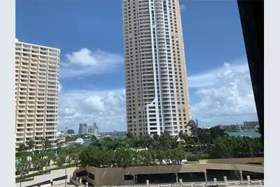 540 Brickell Key Dr #902, Miami, FL 33131 - Photo 20