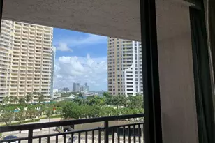 540 Brickell Key Dr, Miami, FL 33131 - Photo 46