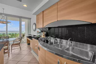 19955 NE 38th Ct, Aventura, FL 33180 - Photo 4
