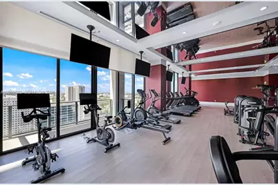 11 NE 6th St #510, Miami, FL 33132 - Photo 32