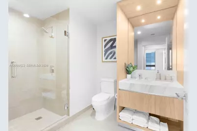 11 NE 6th St #510, Miami, FL 33132 - Photo 22