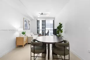 11 NE 6th St, Miami, FL 33132 - Photo 6
