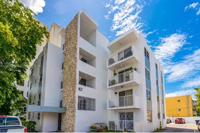 836 SW 1st St #403, Miami, FL 33130 - Photo 2