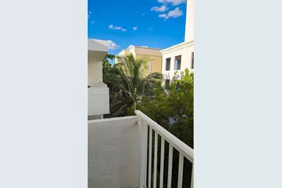 836 SW 1st St #403, Miami, FL 33130 - Photo 16