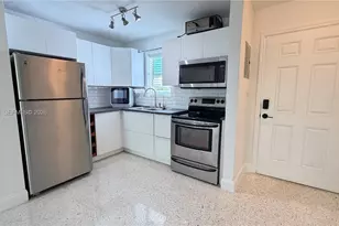 836 SW 1st St, Miami, FL 33130 - Photo 8