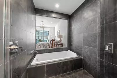 900 Biscayne Blvd #5310, Miami, FL 33132 - Photo 16