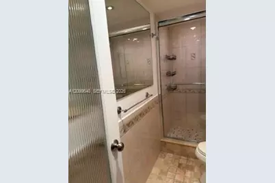112 Lake Emerald Dr #109, Oakland Park, FL 33309 - Photo 28