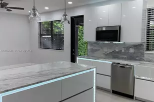 15413 SW 176th Terr, Miami, FL 33187 - Photo 2