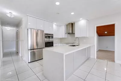 6660 W 13th Ave, Hialeah, FL 33012 - Photo 6